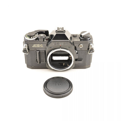 【中古】Canon AE-1 ブラック 一眼レフ フィルムカメラ キヤノン S/N:901824