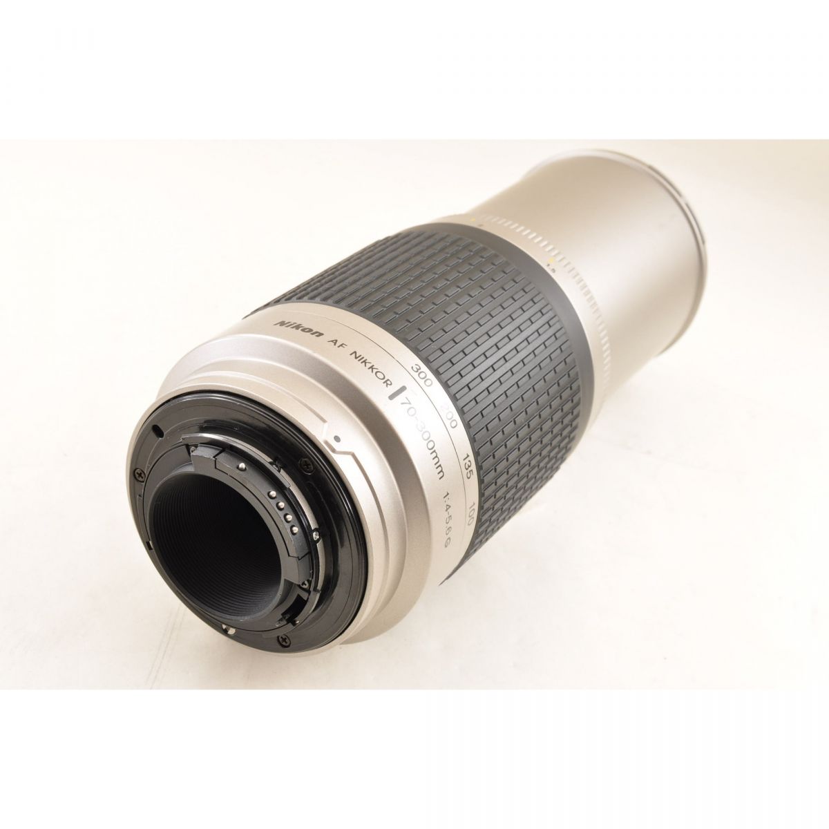 【中古】Nikon AF NIKKOR 70-300mm f/4-5.6 G 望遠 ズーム カメラレンズ 交換レンズ ニコン S/N:2043516