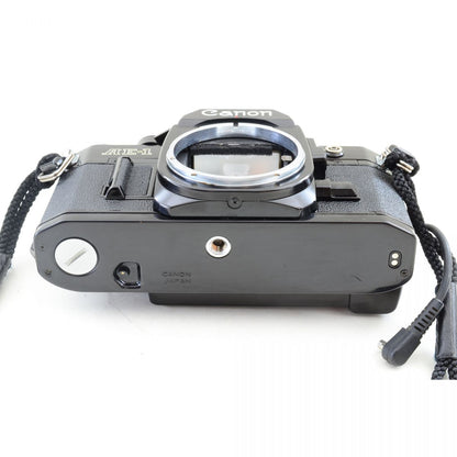 【中古】Canon AE-1 ブラック フィルムカメラ データバックA FD 35mm F2 S.S.C. 単焦点 レンズセット S/N:890806