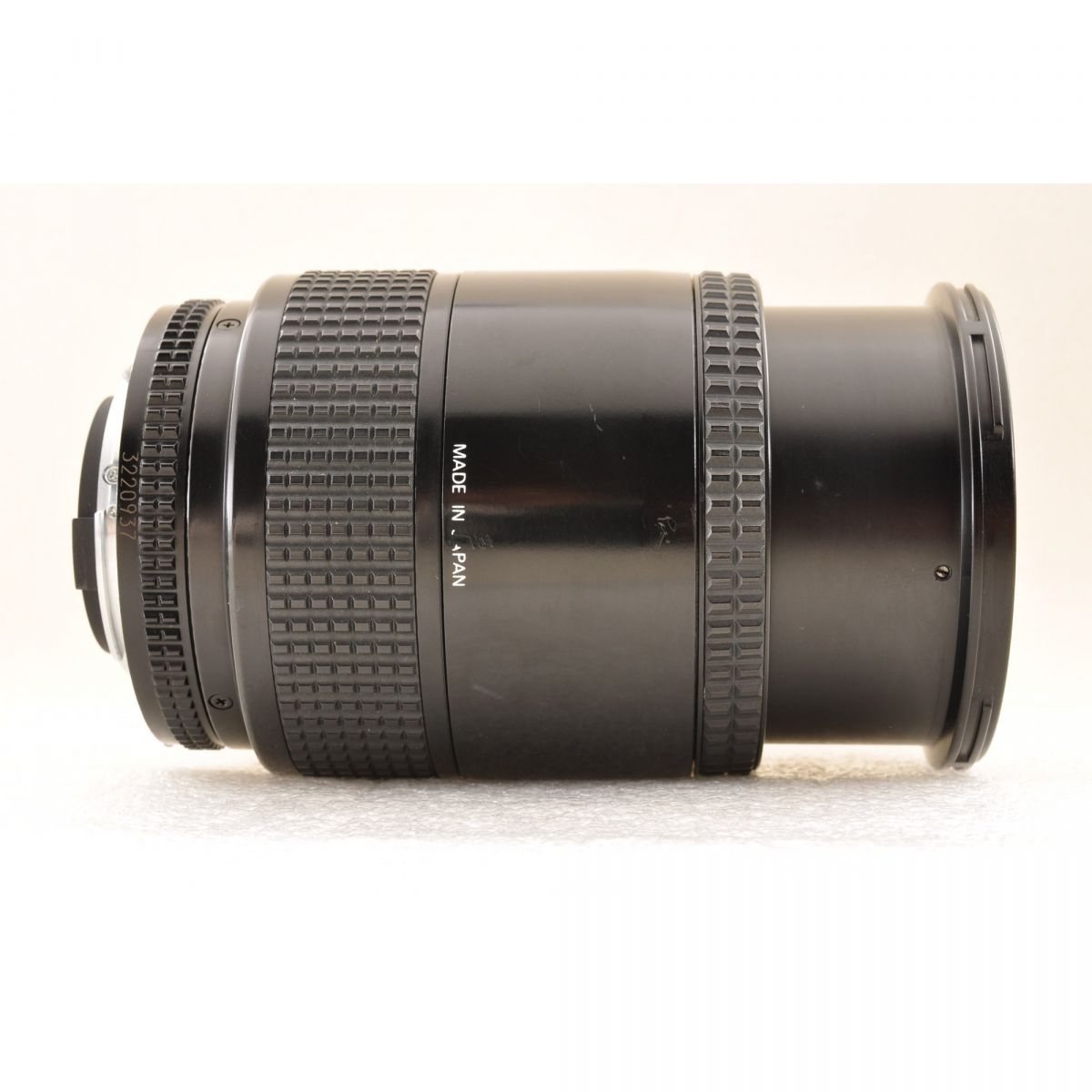 【中古】Nikon AF 28-85mm F3.5-4.5 ズーム カメラレンズ 交換レンズ フード付き ニコン S/N:3220937