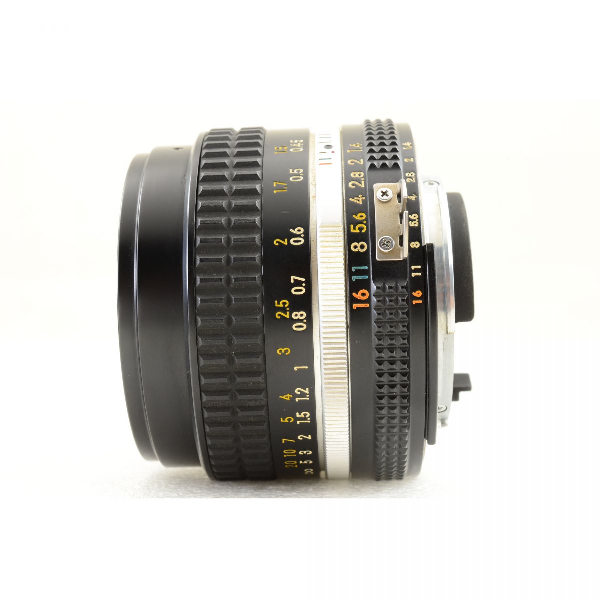 【中古】Nikon Ai-S NIKKOR 50mm f/1.4 単焦点 カメラレンズ 交換レンズ ニコン S/N:5676418