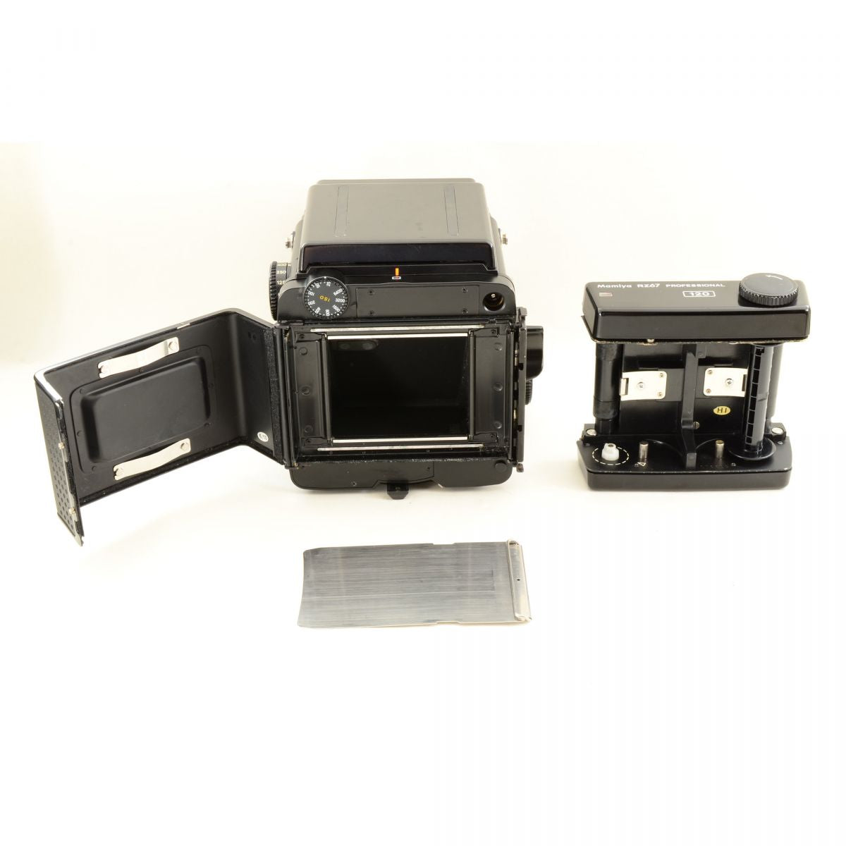 【中古】Mamiya RZ67 Pro 中判 フィルムカメラ 120バック ワインダーII セコール Z 110mm f/2.8 W 単焦点 レンズセット マミヤ S/N:122007