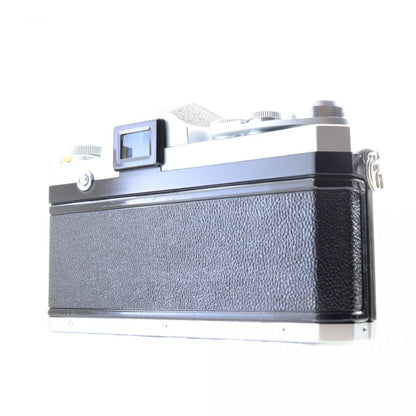 【中古】Nikon F アイレベル シルバー 35mm フィルムカメラ ニコン S/N: 6746032