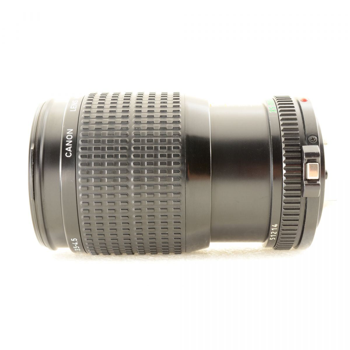 【中古】Canon New F-1 アイレベル 35mm フィルムカメラ + New FD 35-105mm f/3.5-4.5 ズームレンズ キャノン S/N: 224918