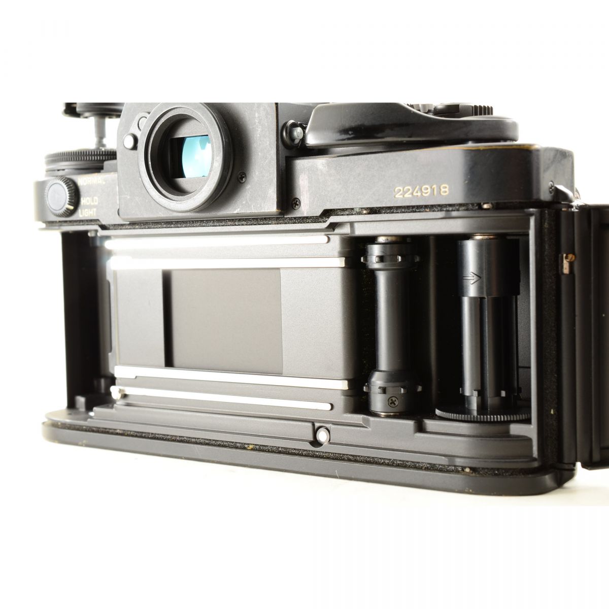 【中古】Canon New F-1 アイレベル 35mm フィルムカメラ + New FD 35-105mm f/3.5-4.5 ズームレンズ キャノン S/N: 224918