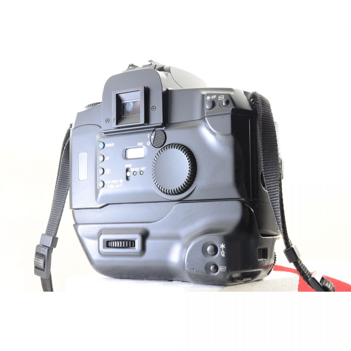【中古】Canon EOS 5 QD 35mm フィルムカメラ + 縦位置グリップ VG10 + EF 28-105mm f/3.5-4.5 USM ズームレンズ キャノン S/N: 1099719