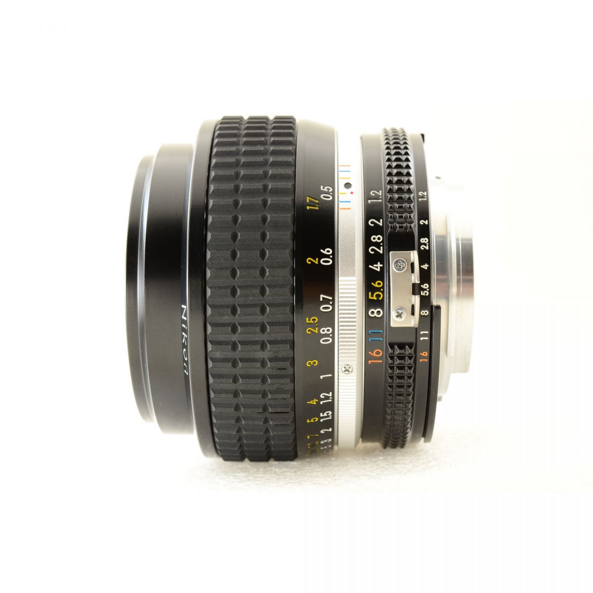 【中古】Nikon Ai-s NIKKOR 50mm f/1.2 標準 単焦点レンズ ニコン S/N: 369464