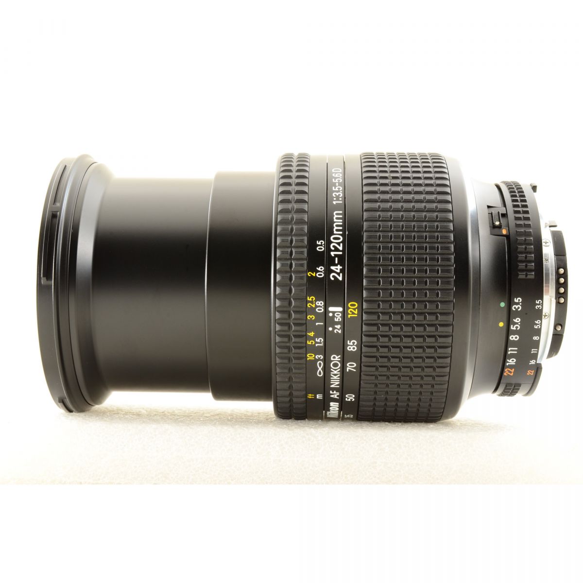 【中古】Nikon F5 ブラック 一眼レフ フィルムカメラ AF 24-120mm f/3.5-5.6 D ズームレンズセット ニコン S/N:3048136