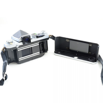 【中古】Nikon F アイレベル シルバー 35mm フィルムカメラ + NIKKOR-H Auto 50mm f/2 非Ai 標準 単焦点レンズ ニコン S/N: 7204004