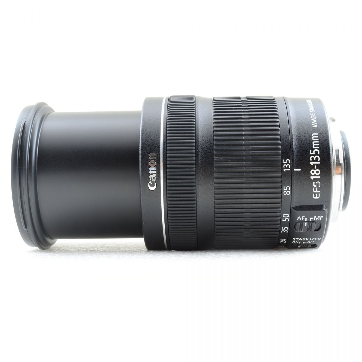 【中古】Canon EF-S 18-135mm f/3.5-5.6 IS STM 高倍率 ズームレンズ 元箱付 キャノン S/N: 0602018957