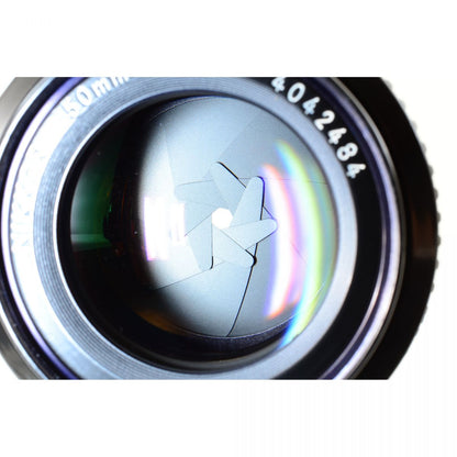 【中古】Nikon FM シルバー 35mm フィルムカメラ + Ai NIKKOR 50mm f/1.4 標準 単焦点レンズ ニコン S/N: 2157536