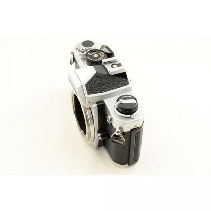 【中古】Nikon FM シルバー 35mm フィルムカメラ + Ai NIKKOR 50mm f/1.4 標準 単焦点レンズ ニコン S/N: 2157536
