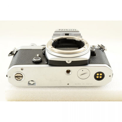 【中古】Nikon FM シルバー 35mm フィルムカメラ + Ai NIKKOR 50mm f/1.4 標準 単焦点レンズ ニコン S/N: 2157536