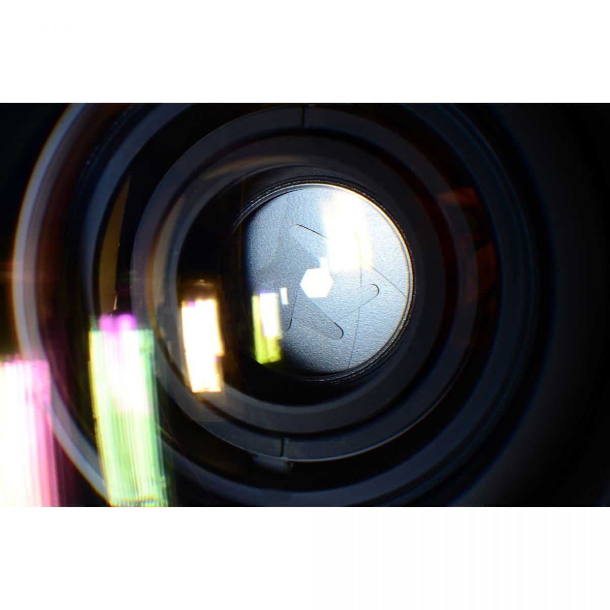 【中古】Contax Carl Zeiss Vario-Sonnar T* 28-85mm f/3.3-4 MMJ ズーム カメラレンズ 交換レンズ コンタックス S/N:7185450