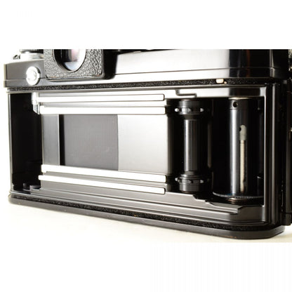 【中古】Nikon F2 フォトミック ブラック 35mm フィルムカメラ DP-1ファインダー付 ニコン S/N: 7401122