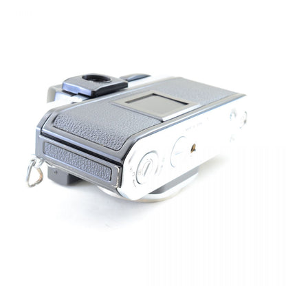 【中古】Nikon F2 フォトミック シルバー 35mm フィルムカメラ + New NIKKOR 50mm f/1.4 非Ai 標準 単焦点レンズ ニコン S/N: 7497505