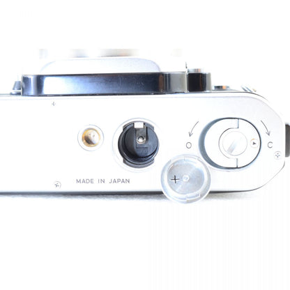 【中古】Nikon F2 フォトミック シルバー 35mm フィルムカメラ + New NIKKOR 50mm f/1.4 非Ai 標準 単焦点レンズ ニコン S/N: 7497505