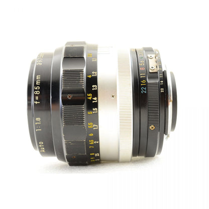 【中古】Nikon Nikkor-H.C Auto 85mm f/1.8 非Ai 中望遠 ポートレート 単焦点レンズ フード付 ニコン S/N: 397565