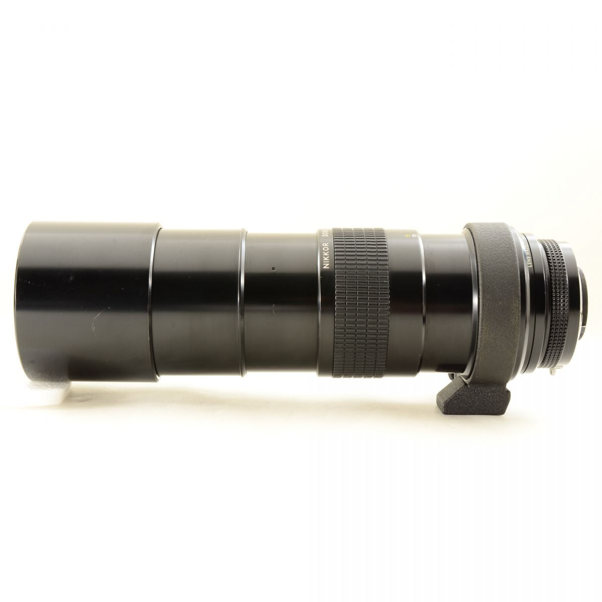【中古】Nikon New NIKKOR 300mm f/4.5 非Ai 望遠 単焦点レンズ ニコン S/N: 488458