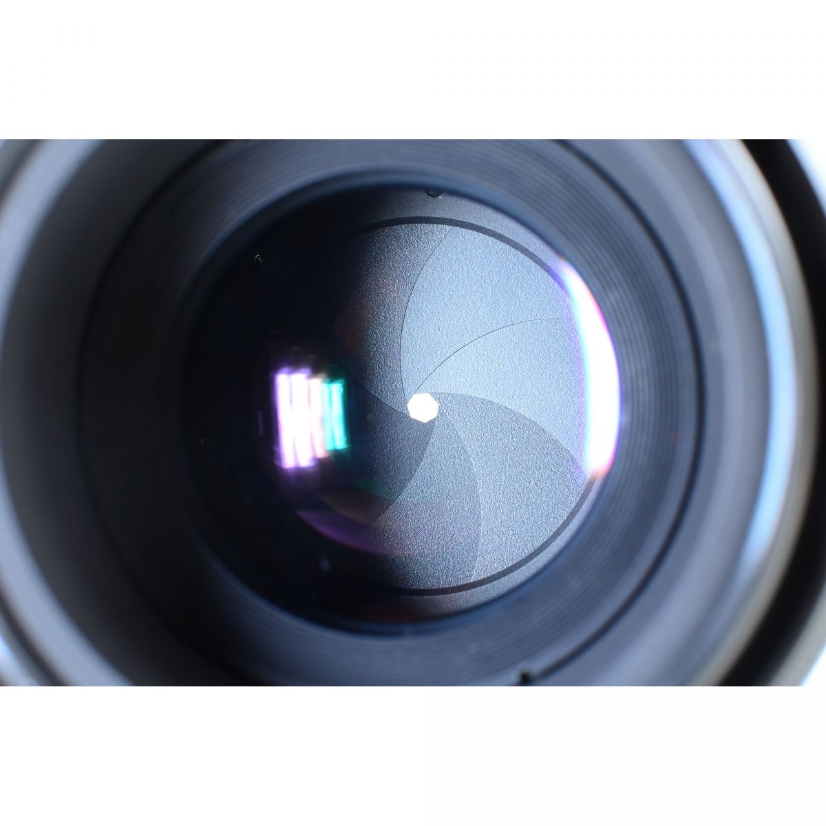 【中古】Nikon AF Micro NIKKOR 105mm f/2.8 中望遠 マクロ 単焦点レンズ フード HS-7 付 ニコン S/N: 260044