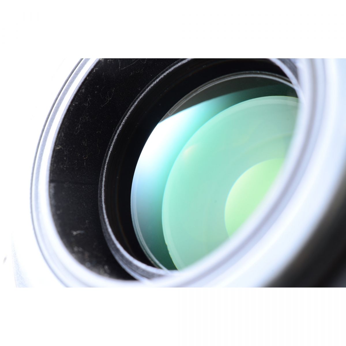 【中古】Canon EF-S 18-200mm f/3.5-5.6 IS 望遠 ズーム カメラレンズ 交換レンズ キヤノン S/N:6622009296