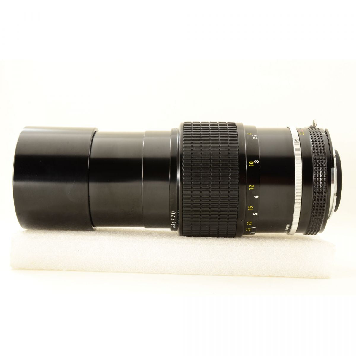 【中古】Nikon Ai NIKKOR 200mm f/4 望遠 単焦点 カメラレンズ 交換レンズ ニコン S/N:686770