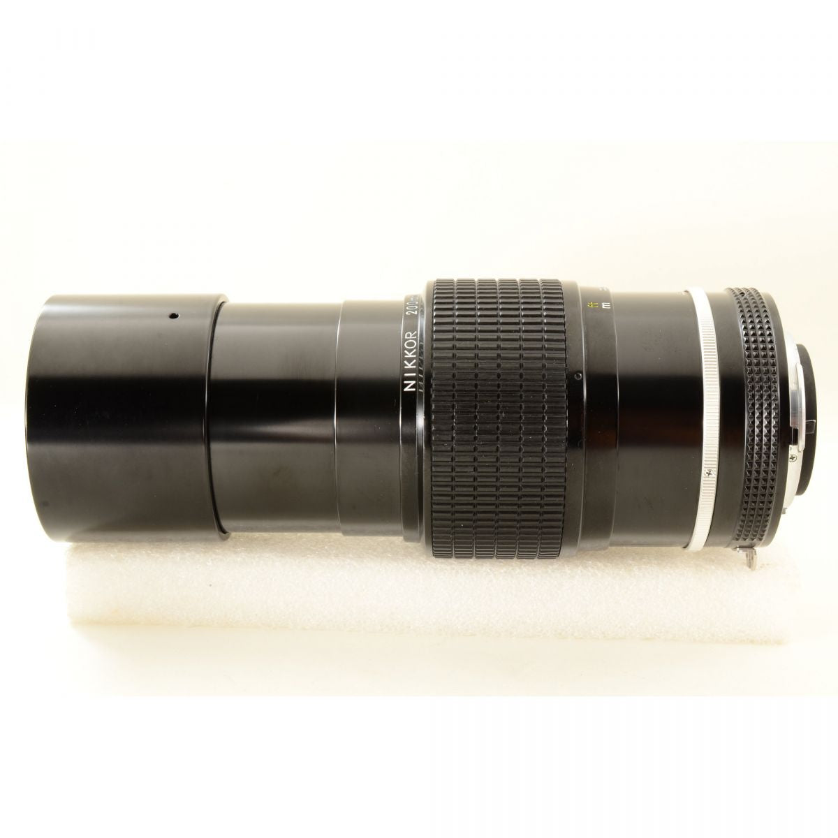 【中古】Nikon Ai NIKKOR 200mm f/4 望遠 単焦点 カメラレンズ 交換レンズ ニコン S/N:686770