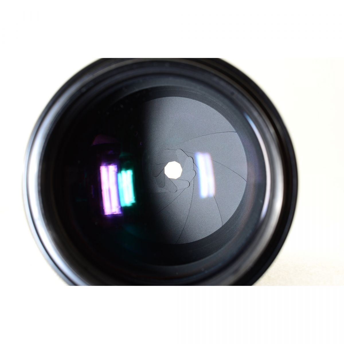 【中古】Nikon Ai NIKKOR 200mm f/4 望遠 単焦点 カメラレンズ 交換レンズ ニコン S/N:686770