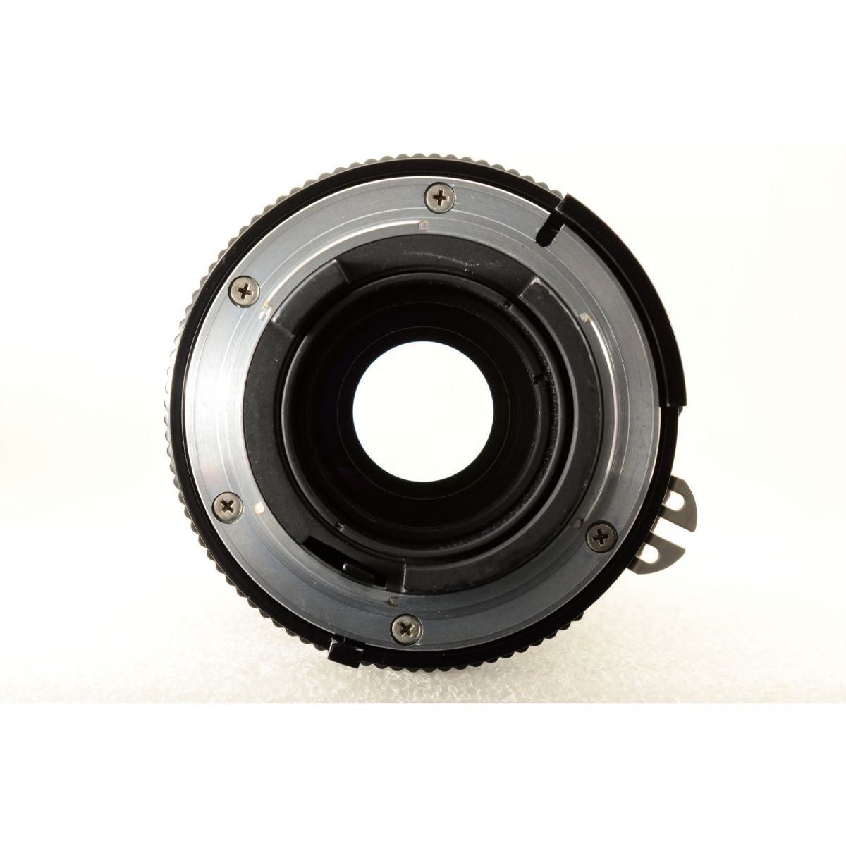 【中古】Nikon Ai NIKKOR 200mm f/4 望遠 単焦点 カメラレンズ 交換レンズ ニコン S/N:835875