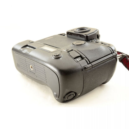【中古】Nikon F5 ブラック 35mm 一眼レフ フィルムカメラ DP-30 AF NIKKOR 35-135mm F3.5-4.5 マクロ ズームレンズ セット ニコン S/N:3167762