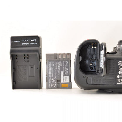 Nikon D300 12.3MP Digital SLR Camera /AF 28-80mm Lens Near Mint+5 1310shot #4866