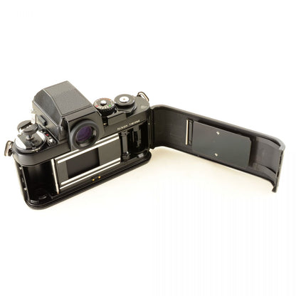 【中古】Nikon F3/T HP チタンブラック 35mm フィルムカメラ + Micro-NIKKOR-P Auto 55mm f/3.5 非Ai マクロ 単焦点レンズ ニコン S/N: 8512365