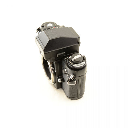 【中古】Nikon F3/T HP チタンブラック 35mm フィルムカメラ + Micro-NIKKOR-P Auto 55mm f/3.5 非Ai マクロ 単焦点レンズ ニコン S/N: 8512365