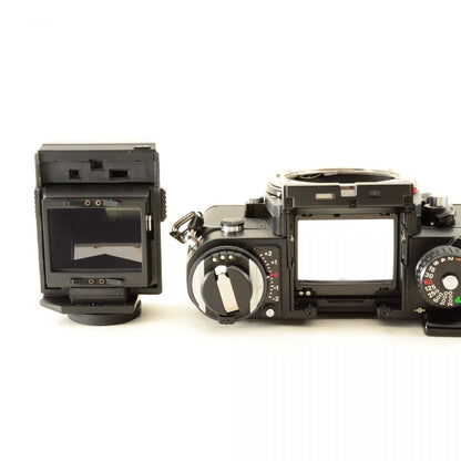 【中古】Nikon F3/T HP チタンブラック 35mm フィルムカメラ + Micro-NIKKOR-P Auto 55mm f/3.5 非Ai マクロ 単焦点レンズ ニコン S/N: 8512365