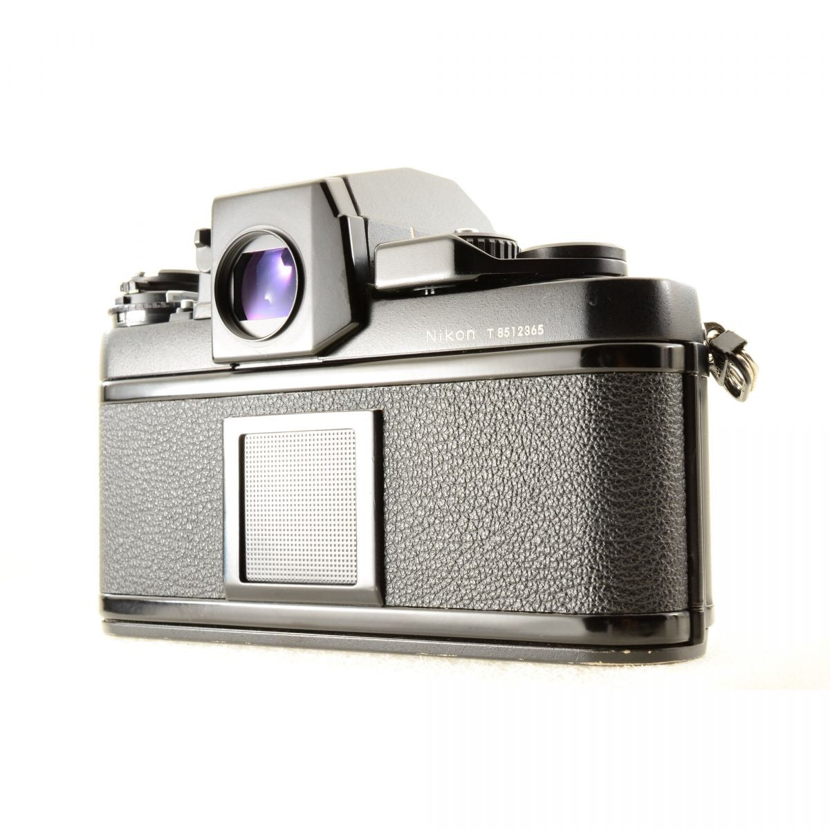 【中古】Nikon F3/T HP チタンブラック 35mm フィルムカメラ + Micro-NIKKOR-P Auto 55mm f/3.5 非Ai マクロ 単焦点レンズ ニコン S/N: 8512365