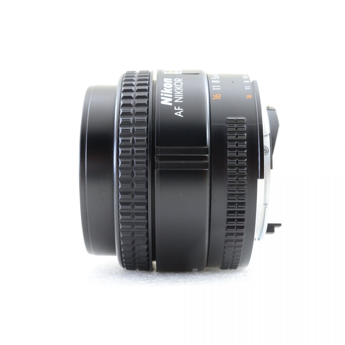 【中古】Nikon AF NIKKOR 50mm f/1.4 単焦点 カメラレンズ 交換レンズ フード付き ニコン S/N:3053556