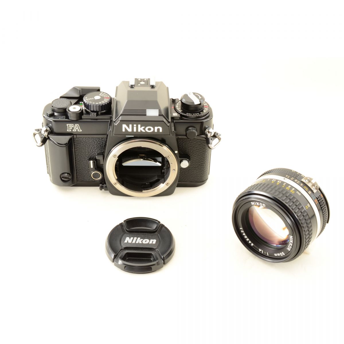 【中古】Nikon FA ブラック フィルムカメラ Ai-S NIKKOR 50mm f/1.4 一眼レフ ニコン レンズセット S/N:5174512