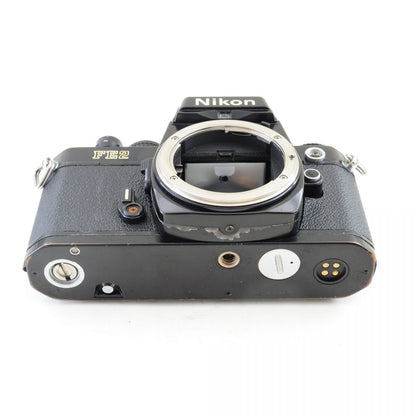 【中古】Nikon FE2 ブラック フィルムカメラ Ai-S 35-70mm f/3.3-4.5 ズームレンズセット 一眼レフ ニコン S/N:2321575