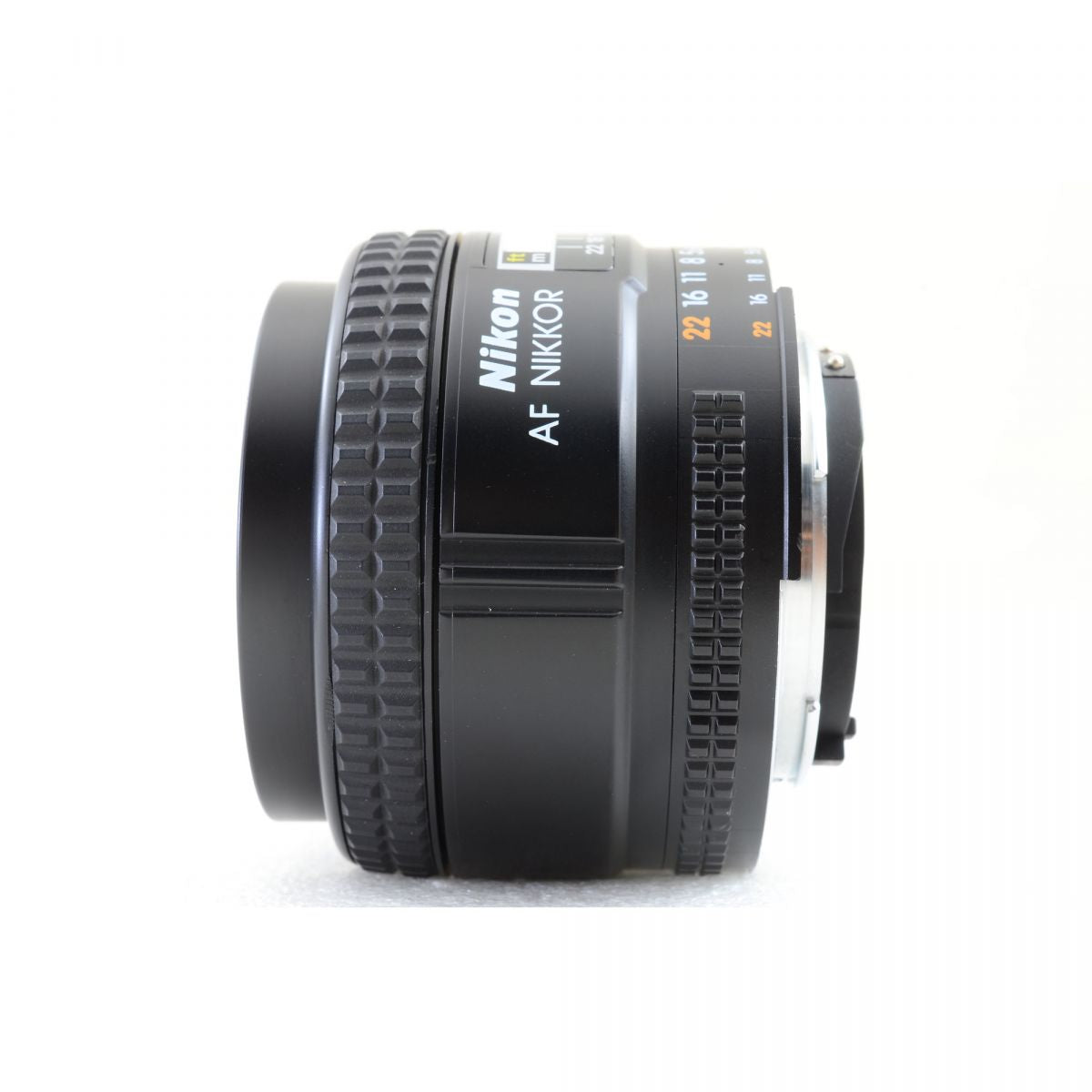 【中古】Nikon AF NIKKOR 24mm f/2.8 D 単焦点 広角 カメラレンズ 交換レンズ ニコン HN-1 フード付き S/N:620987