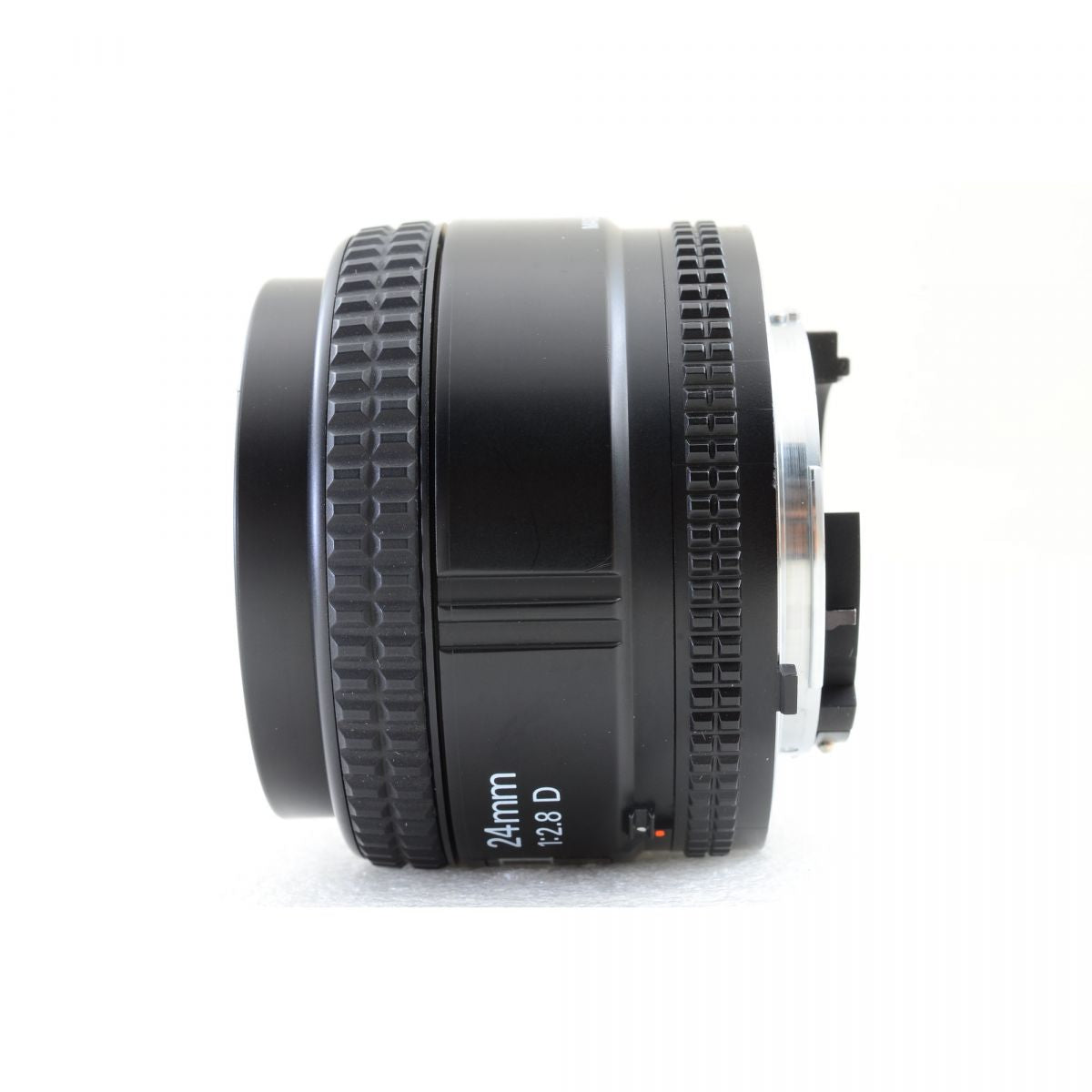 【中古】Nikon AF NIKKOR 24mm f/2.8 D 単焦点 広角 カメラレンズ 交換レンズ ニコン HN-1 フード付き S/N:620987