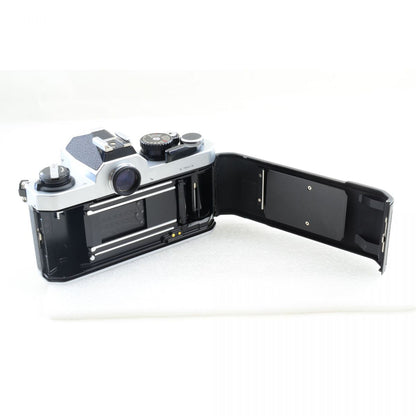 【中古】Nikon New FM2 シルバー 35mm フィルムカメラ FM2N ニコン S/N: 7846176