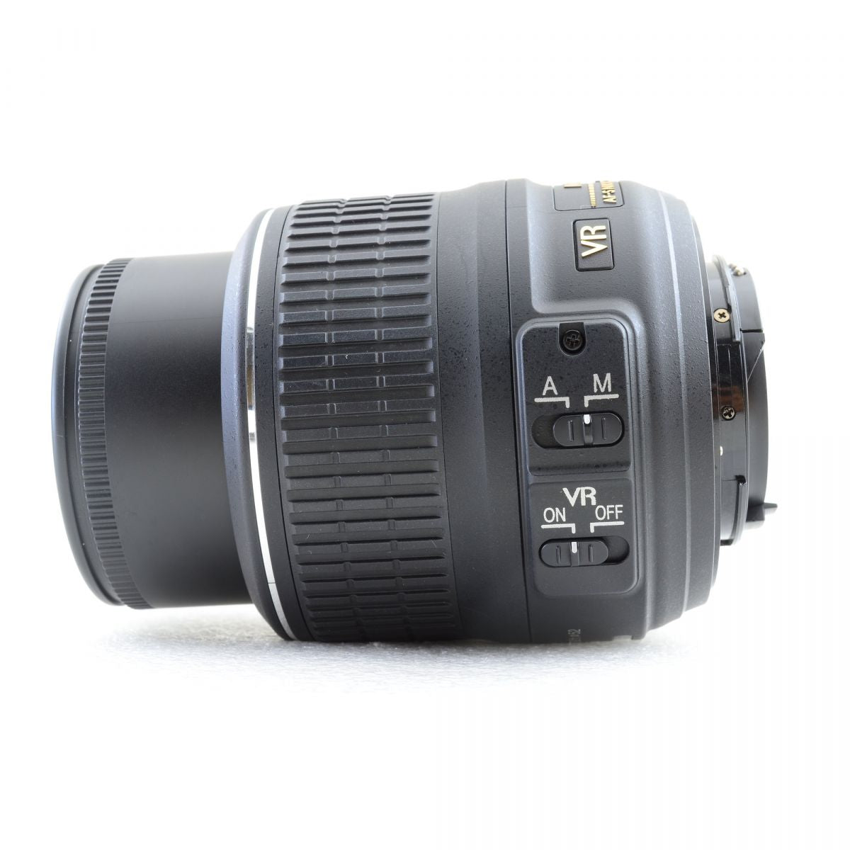 【中古】Nikon AF-S DX 18-55mm f/3.5-5.6 G ED VR ズーム カメラレンズ 交換レンズ ニコン S/N:52725195