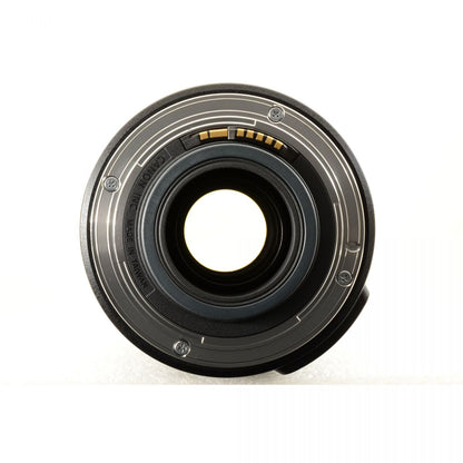 【中古】Canon EF-S 18-135mm f/3.5-5.6 IS 高倍率 ズームレンズ フード付 キャノン S/N: 5902018662