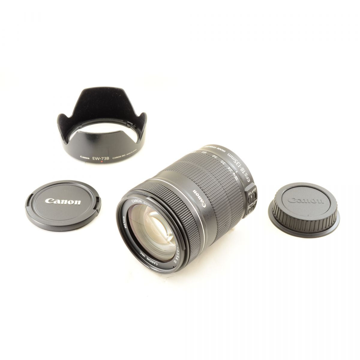 【中古】Canon EF-S 18-135mm f/3.5-5.6 IS 高倍率 ズームレンズ フード付 キャノン S/N: 5902018662