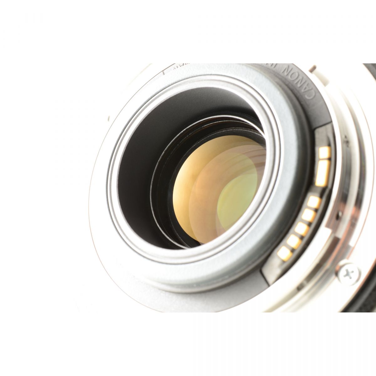 【中古】Canon EF-S 18-135mm f/3.5-5.6 IS 高倍率 ズームレンズ フード付 キャノン S/N: 5902018662