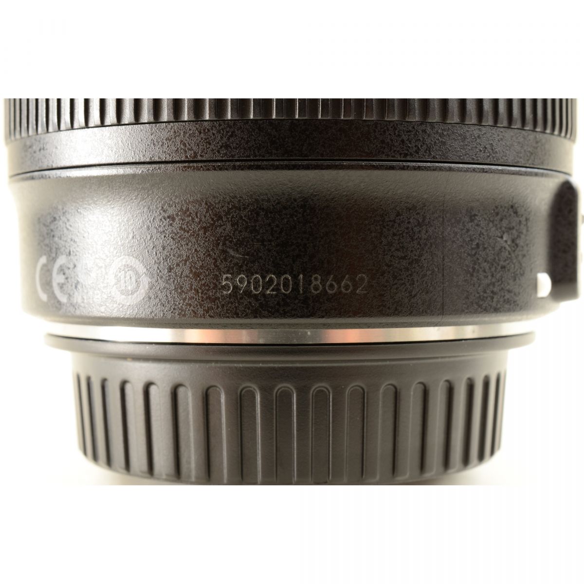 【中古】Canon EF-S 18-135mm f/3.5-5.6 IS 高倍率 ズームレンズ フード付 キャノン S/N: 5902018662