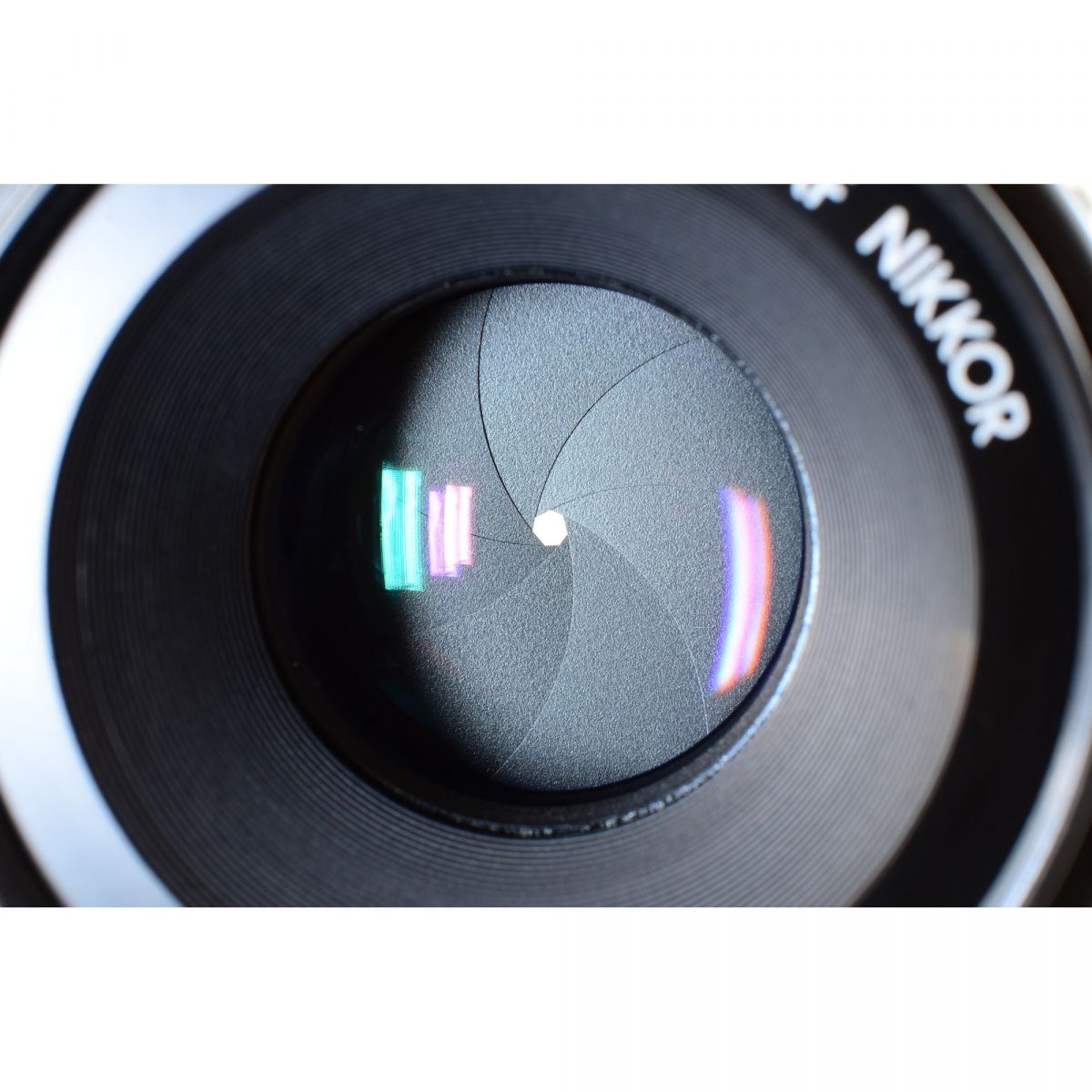 【中古】Nikon AF NIKKOR 50mm f/1.8 標準 単焦点レンズ ニコン S/N: 400716