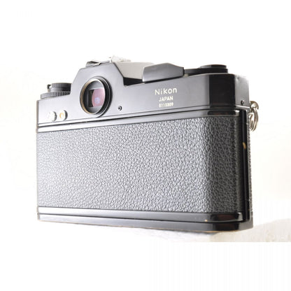 【中古】Nikon Nikomat EL Black + Micro 55mm f/3.5 カメラレンズセット