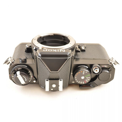 【中古】Nikon FE ブラック ボディ35mm 一眼レフカメラ+Nikon Ai Nikkor 50mm F1.4 単焦点レンズ
