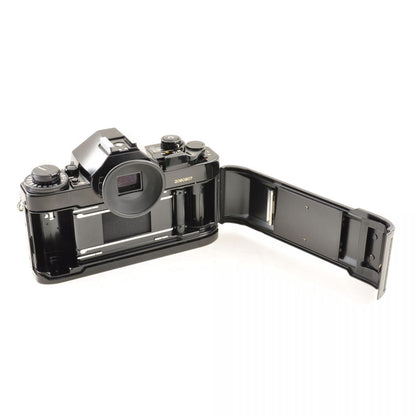 【中古】Canon A-1 ブラック NFD 50mm f1.4 フィルムカメラ 一眼レフ レンズセット 　